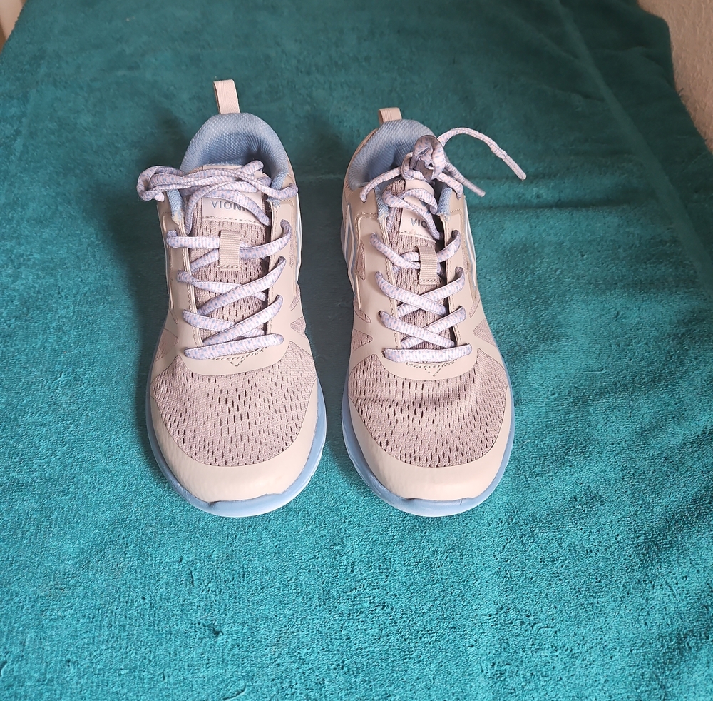 Vionic Brisk Miles women's active walking sneakers Size 6